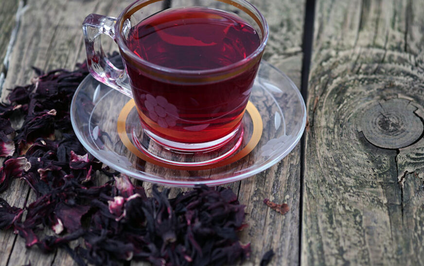 Les bienfaits des tisanes de fleurs d’hibiscus : Une boisson aux vertus remarquables