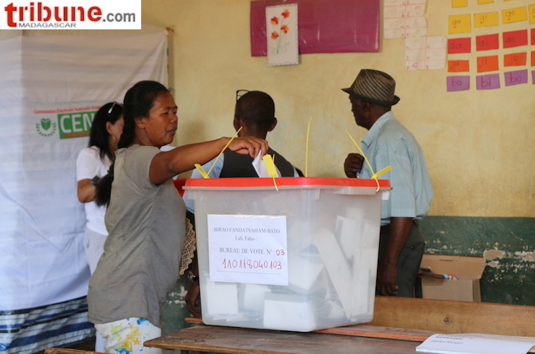 Elections municipales à Madagascar : Le crépuscule d’une démocratie fantoche