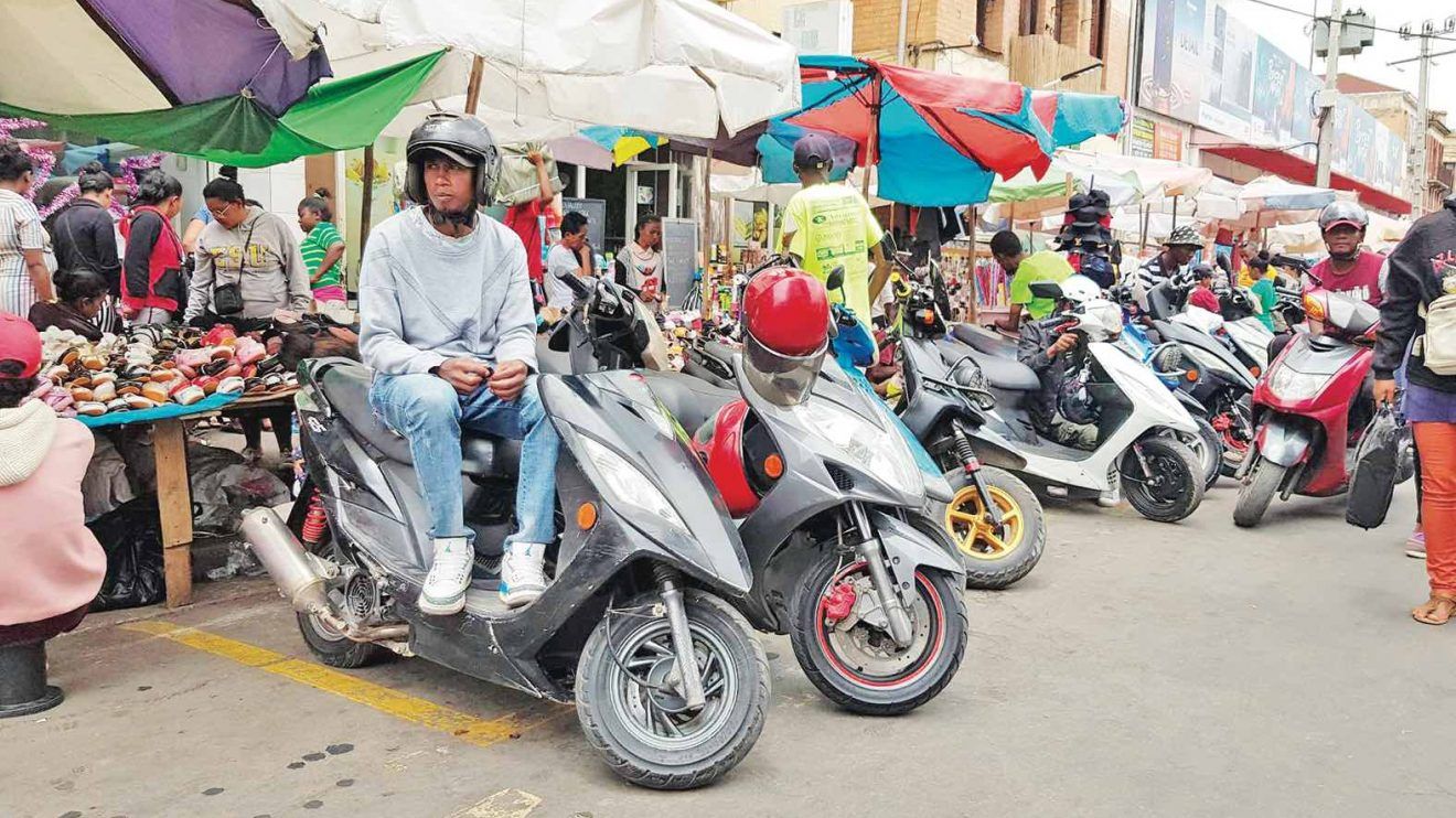 Il est temps de réglementer les taxi moto Antananarivo